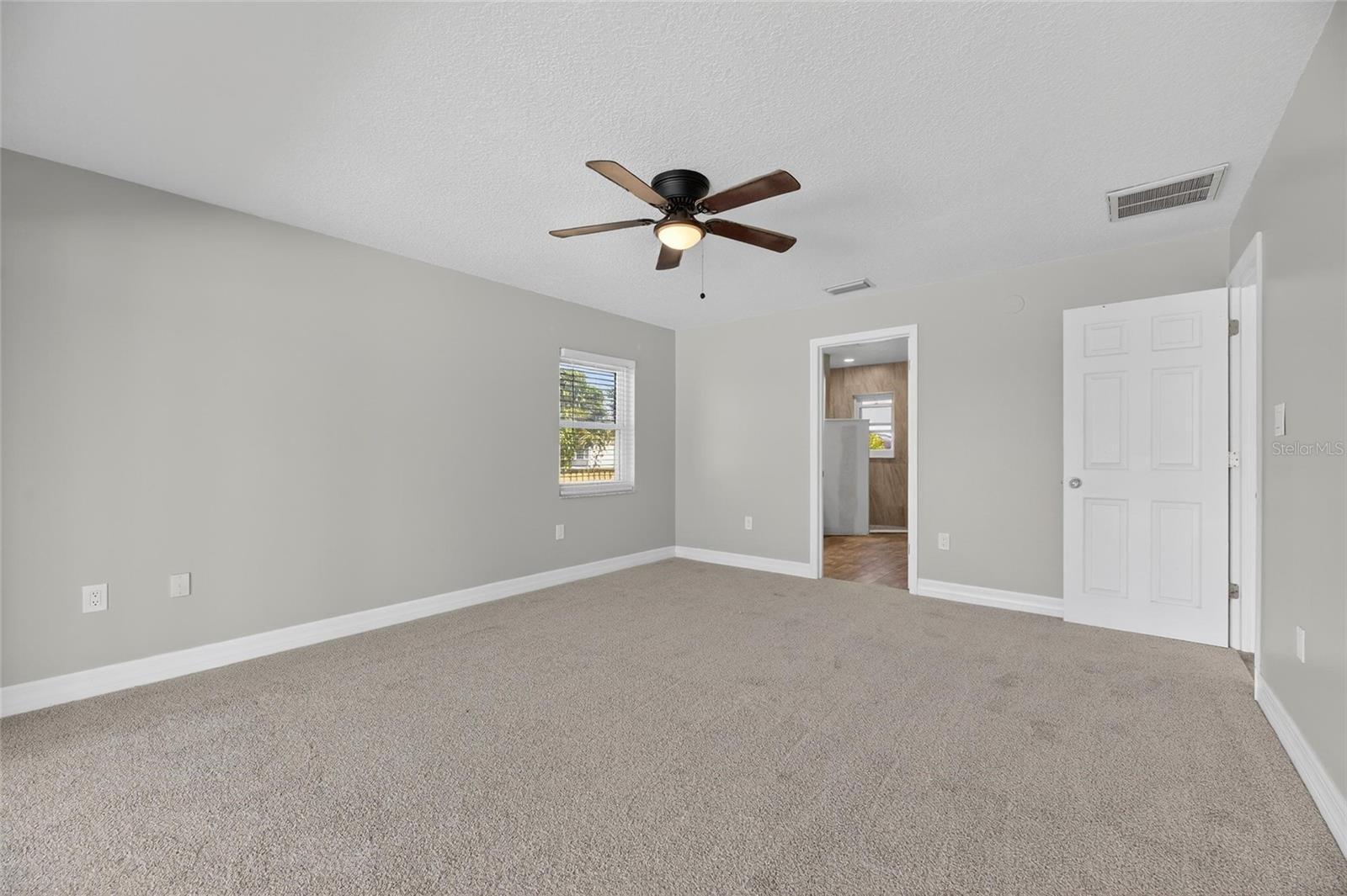 Image 32 of 67 For 6332 Flamingo Drive