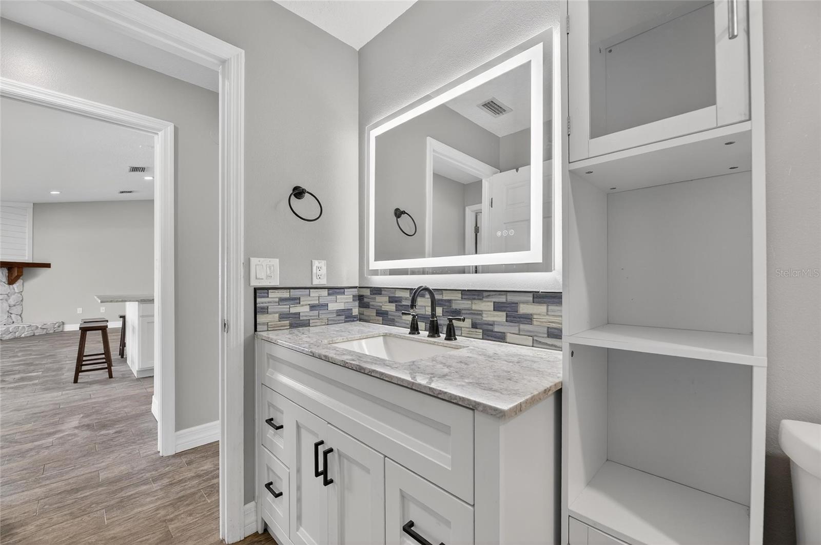 Image 43 of 67 For 6332 Flamingo Drive