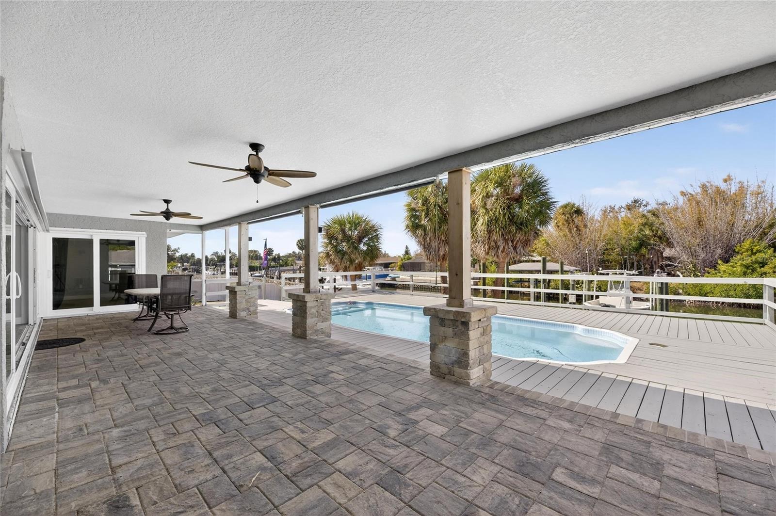 Image 50 of 67 For 6332 Flamingo Drive