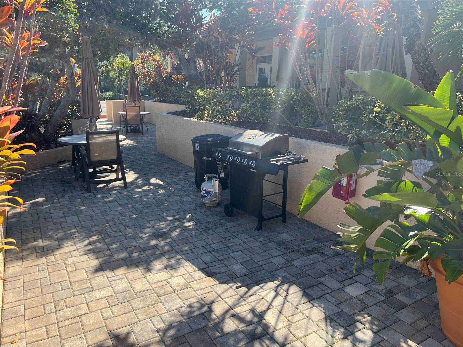 Image 23 of 29 For 2400 Feather Sound Drive 1217