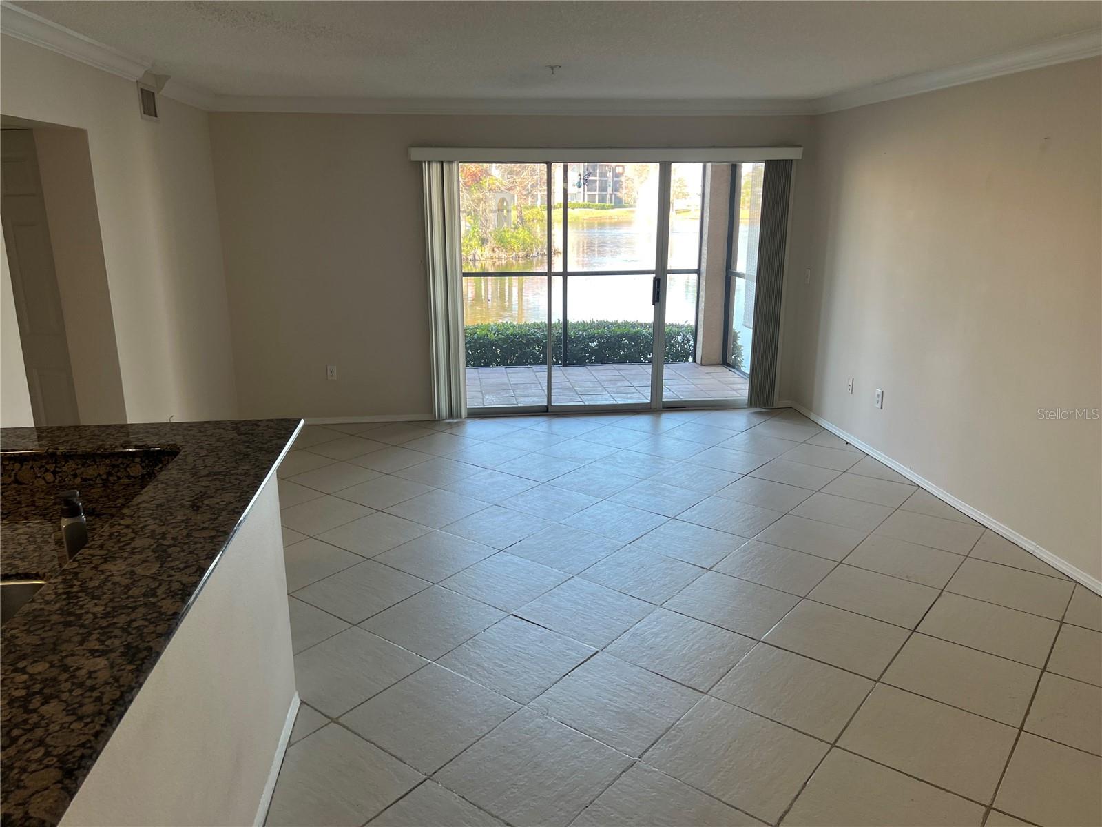 Image 5 of 29 For 2400 Feather Sound Drive 1217