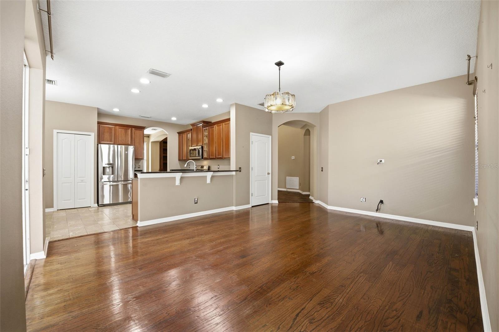 Image 15 of 50 For 7310 Brightwater Oaks Drive