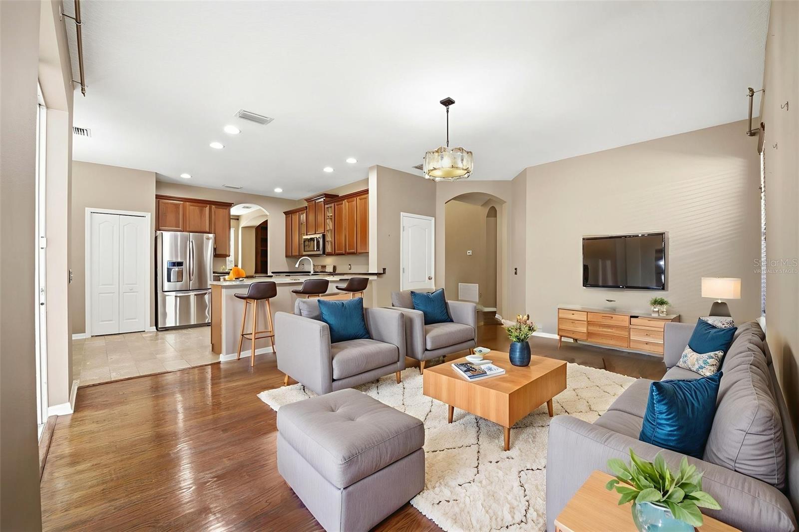 Image 16 of 50 For 7310 Brightwater Oaks Drive