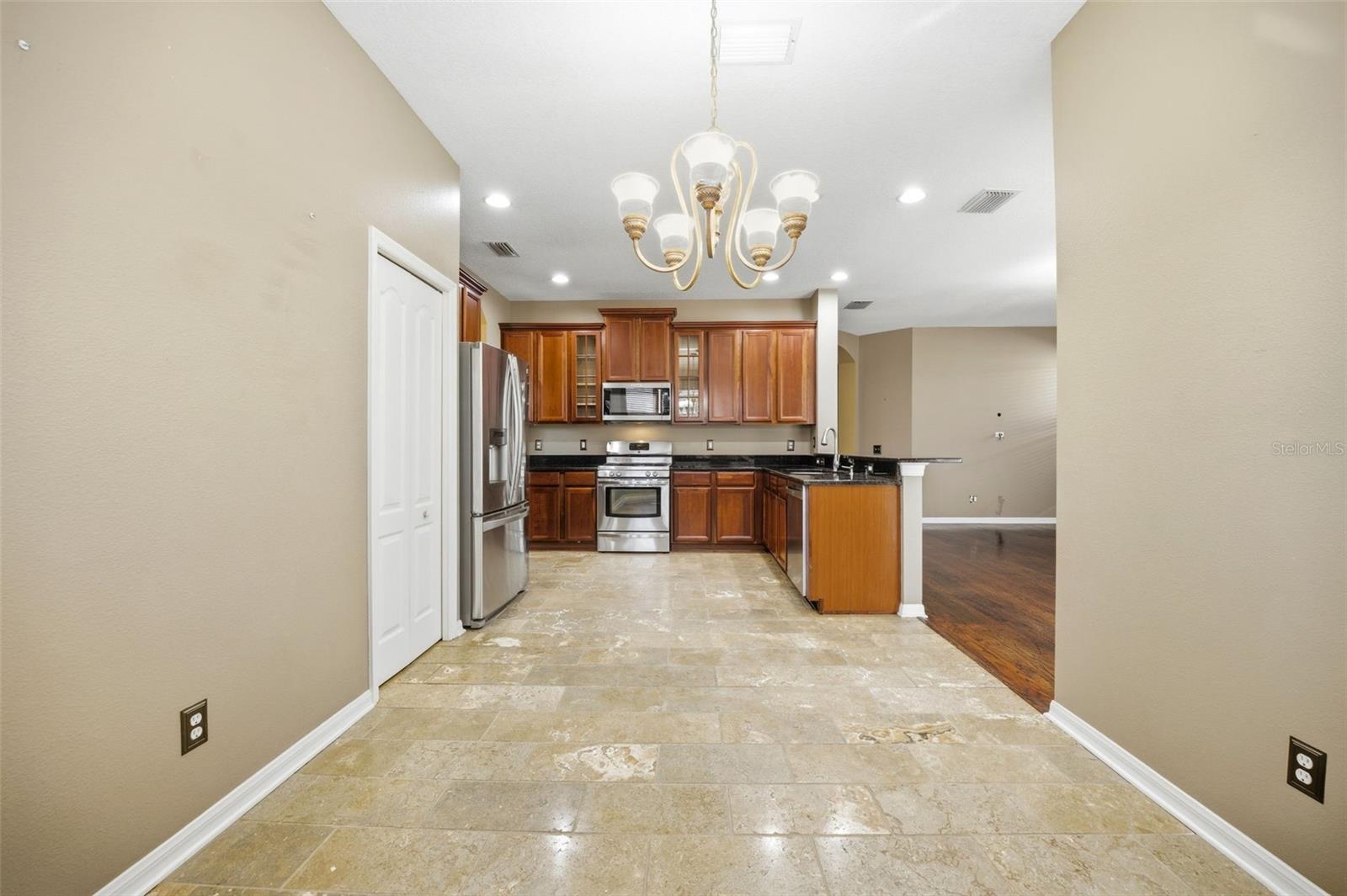 Image 19 of 50 For 7310 Brightwater Oaks Drive