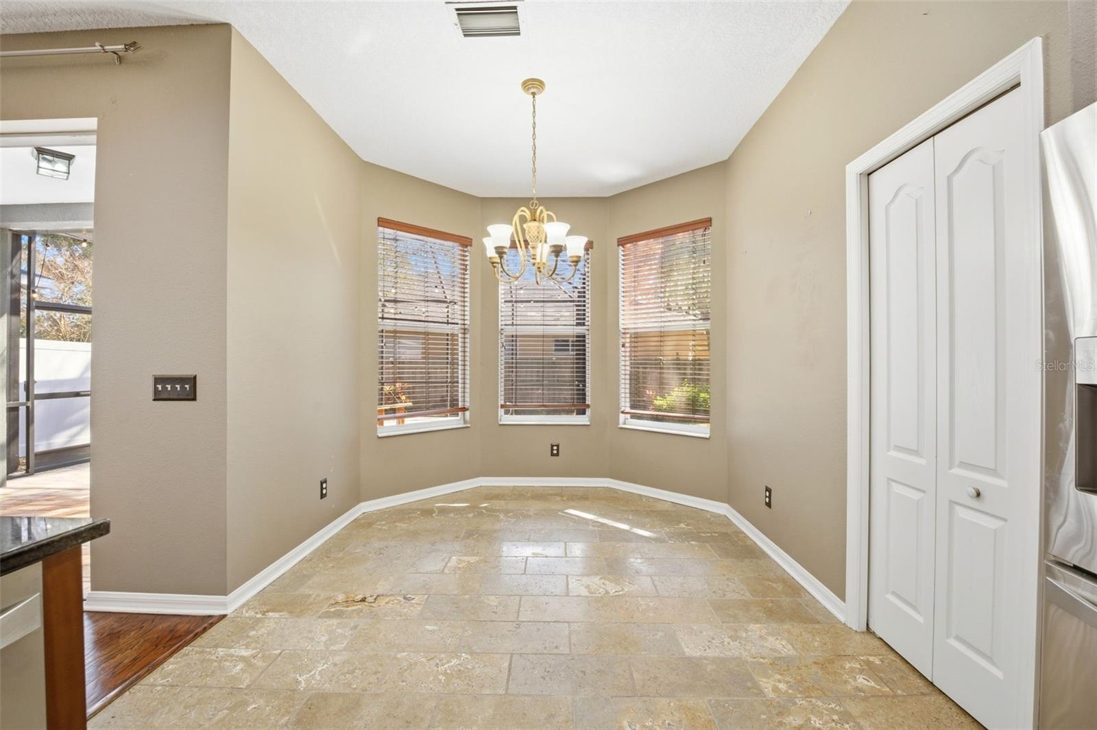 Image 23 of 50 For 7310 Brightwater Oaks Drive