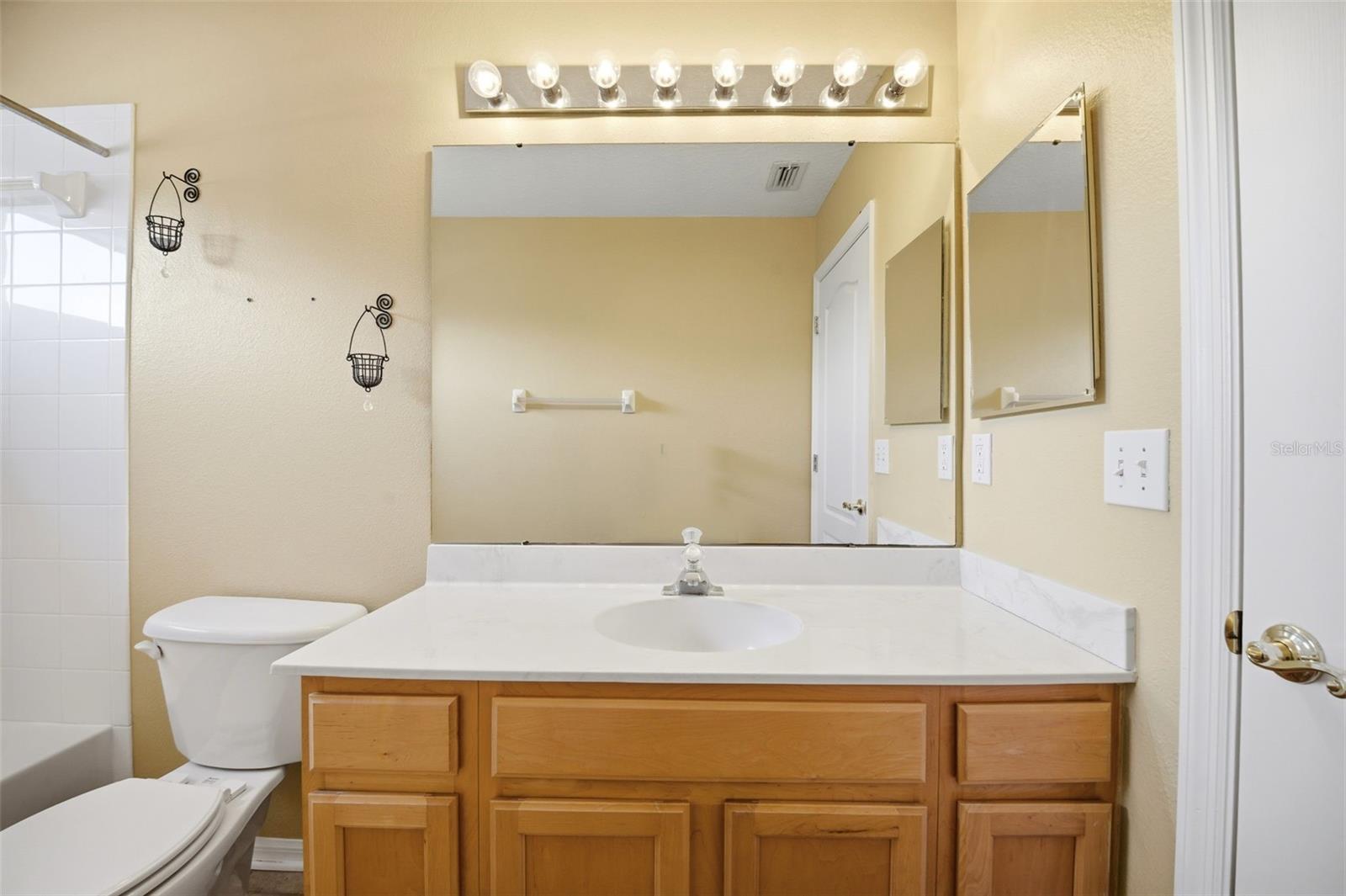 Image 24 of 50 For 7310 Brightwater Oaks Drive