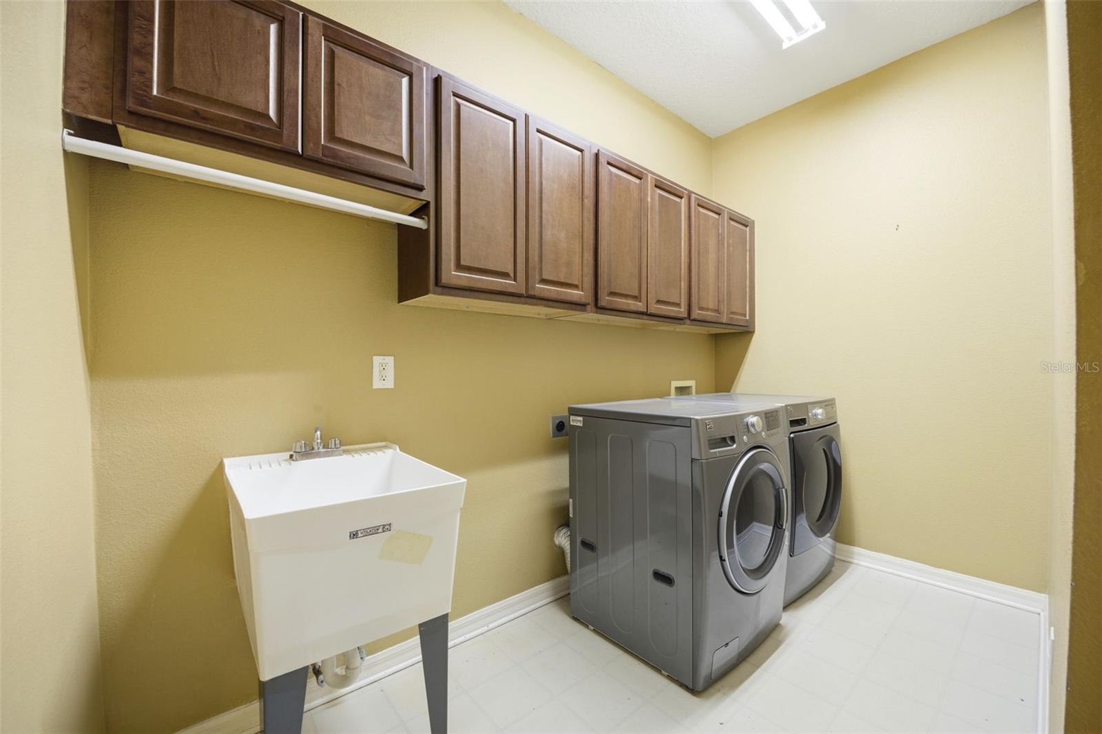 Image 25 of 50 For 7310 Brightwater Oaks Drive