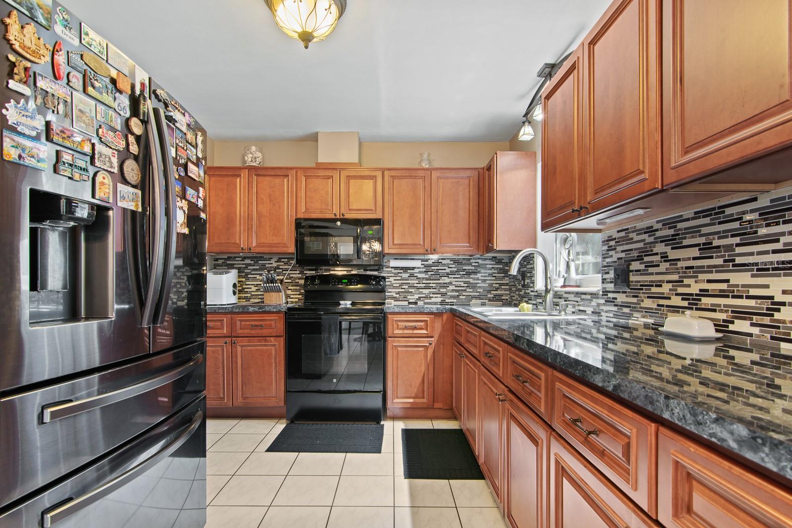 Image 11 of 45 For 1901 Winchester Road N