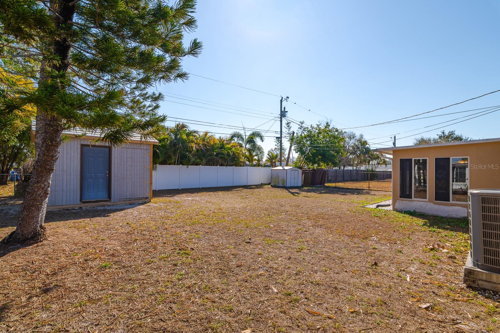 Image 29 of 45 For 1901 Winchester Road N