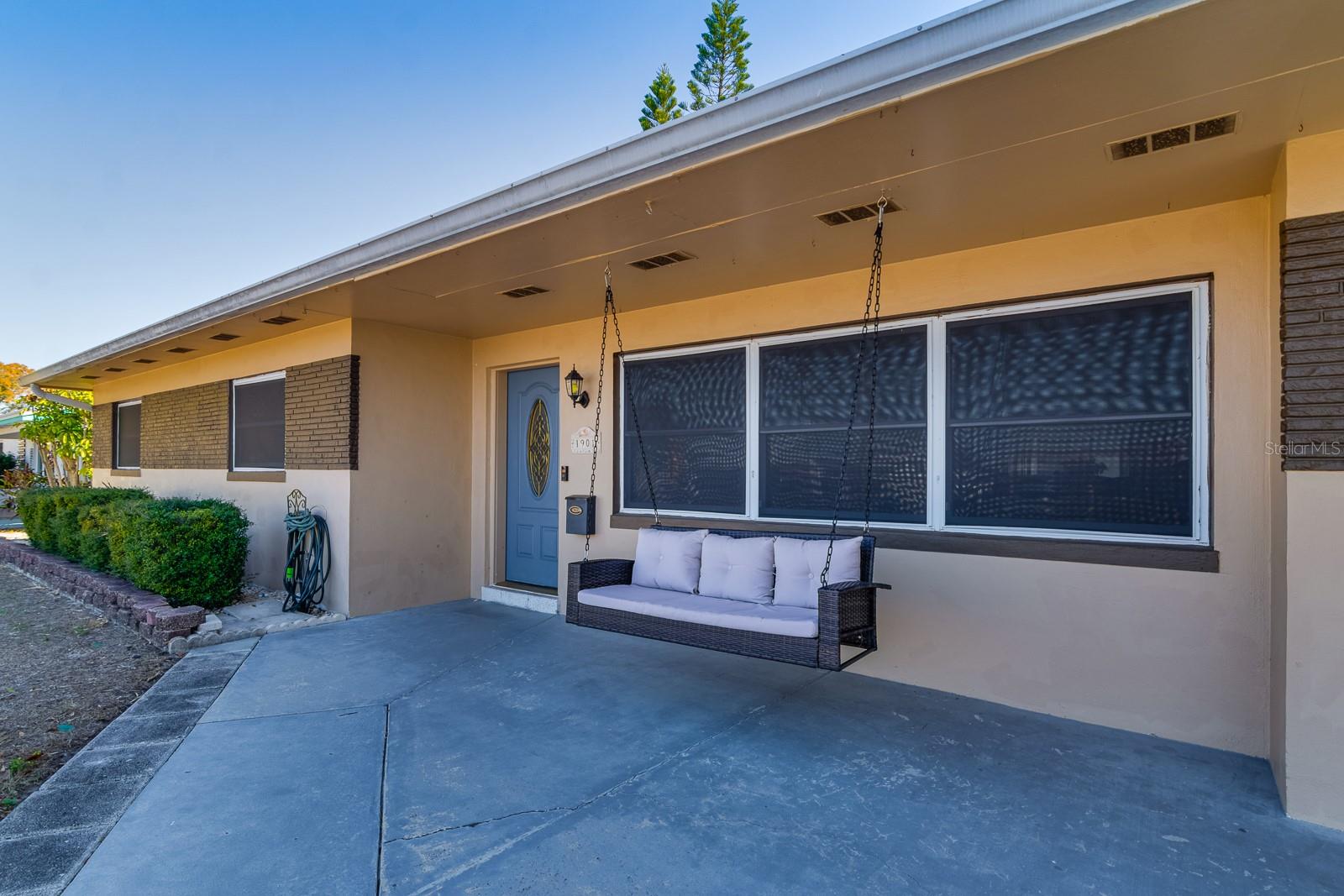 Image 3 of 45 For 1901 Winchester Road N