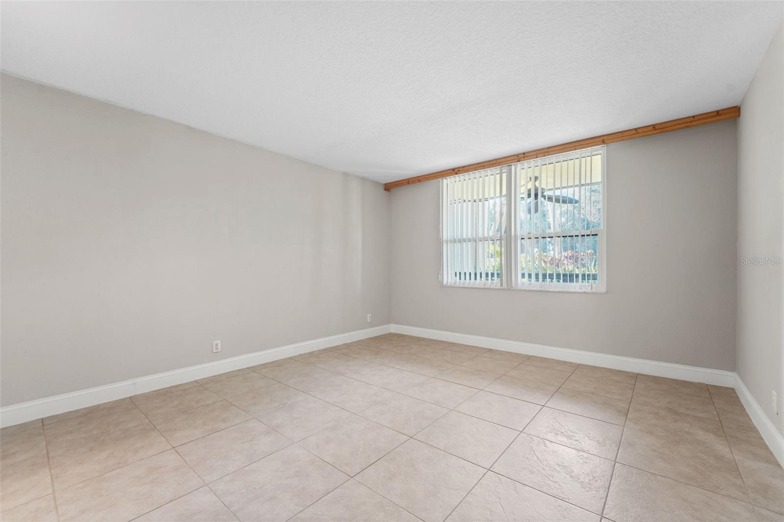 Image 16 of 26 For 2614 Cove Cay Drive 108