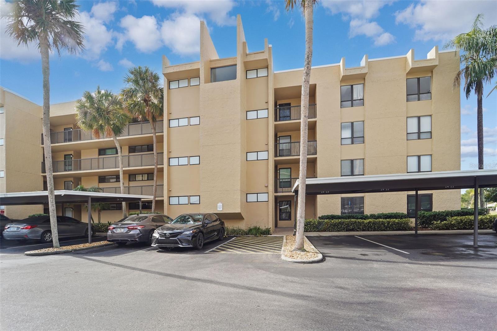 Image 3 of 26 For 2614 Cove Cay Drive 108