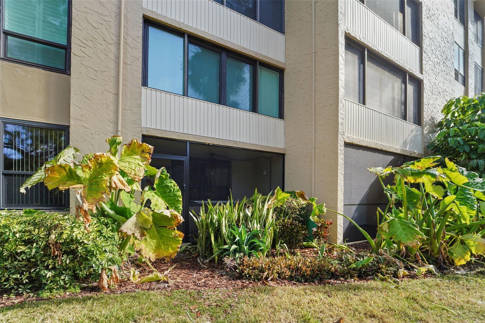 Image 5 of 26 For 2614 Cove Cay Drive 108