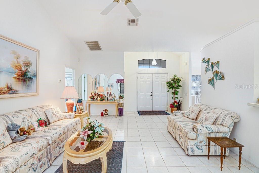 Image 14 of 38 For 8320 Pavilion Drive