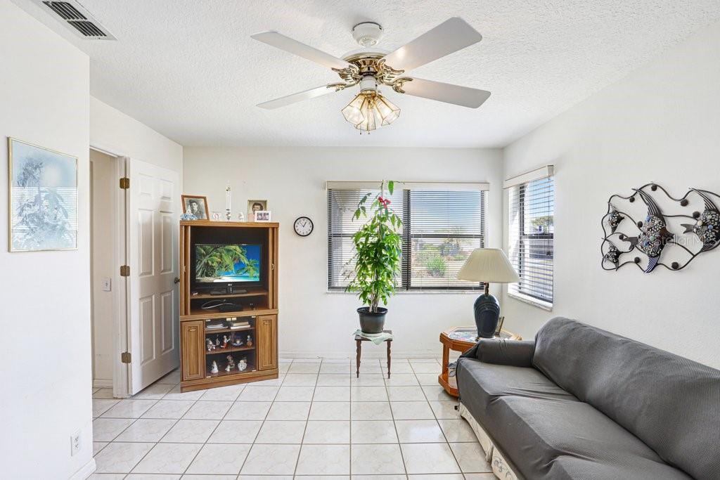 Image 27 of 38 For 8320 Pavilion Drive