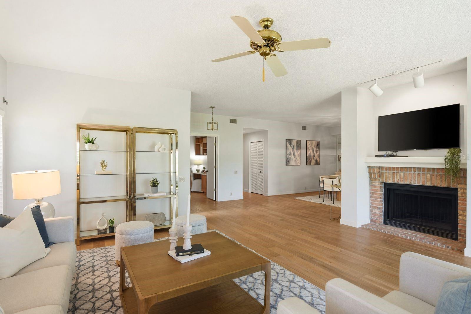 Image 10 of 49 For 45 Pelican Place