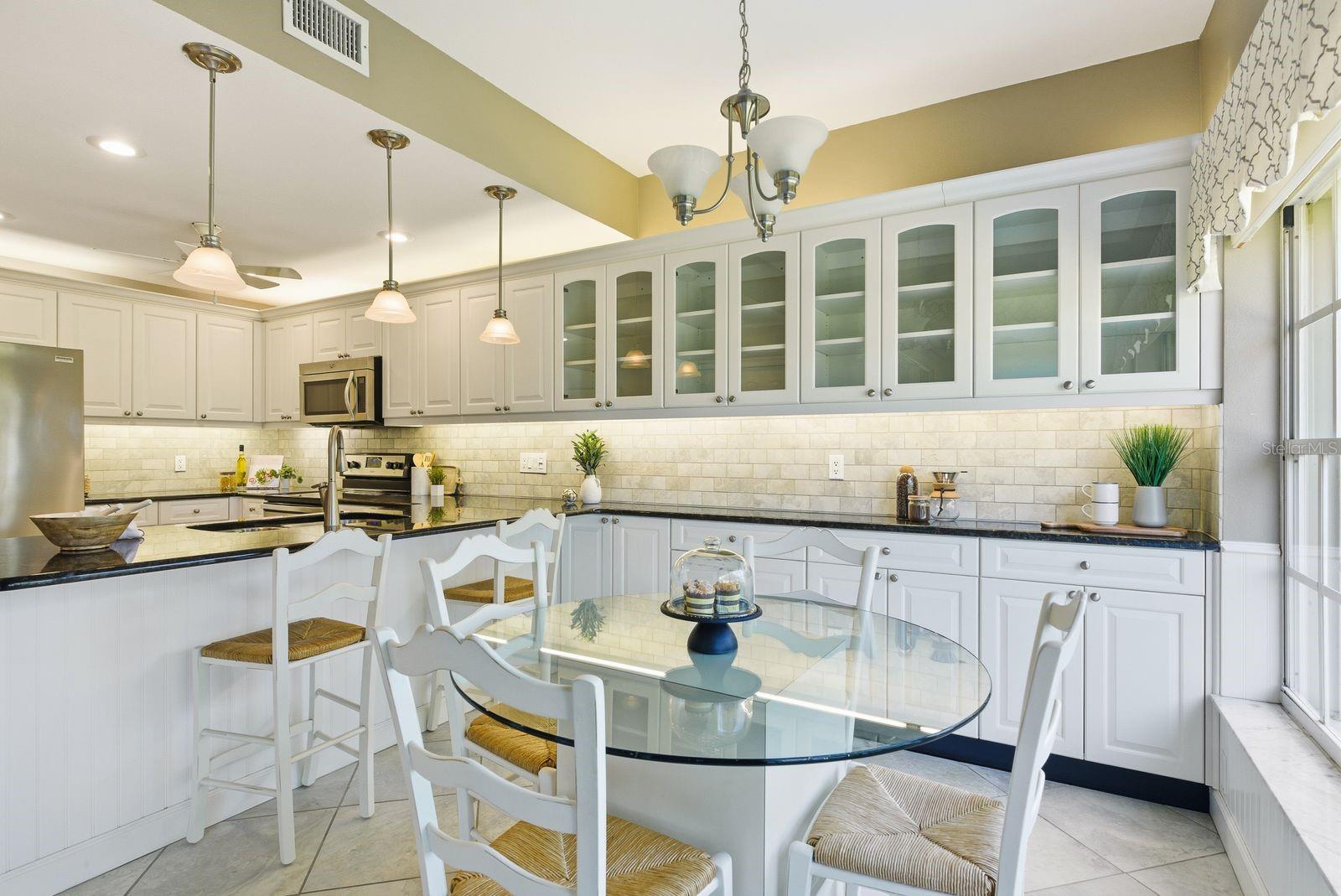 Image 16 of 49 For 45 Pelican Place