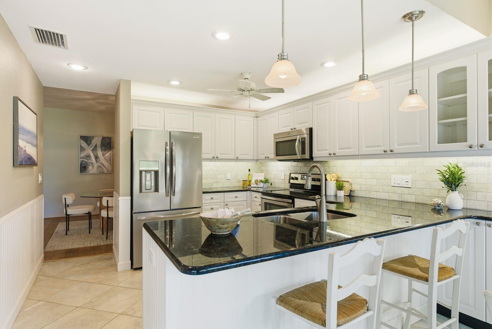 Image 19 of 49 For 45 Pelican Place