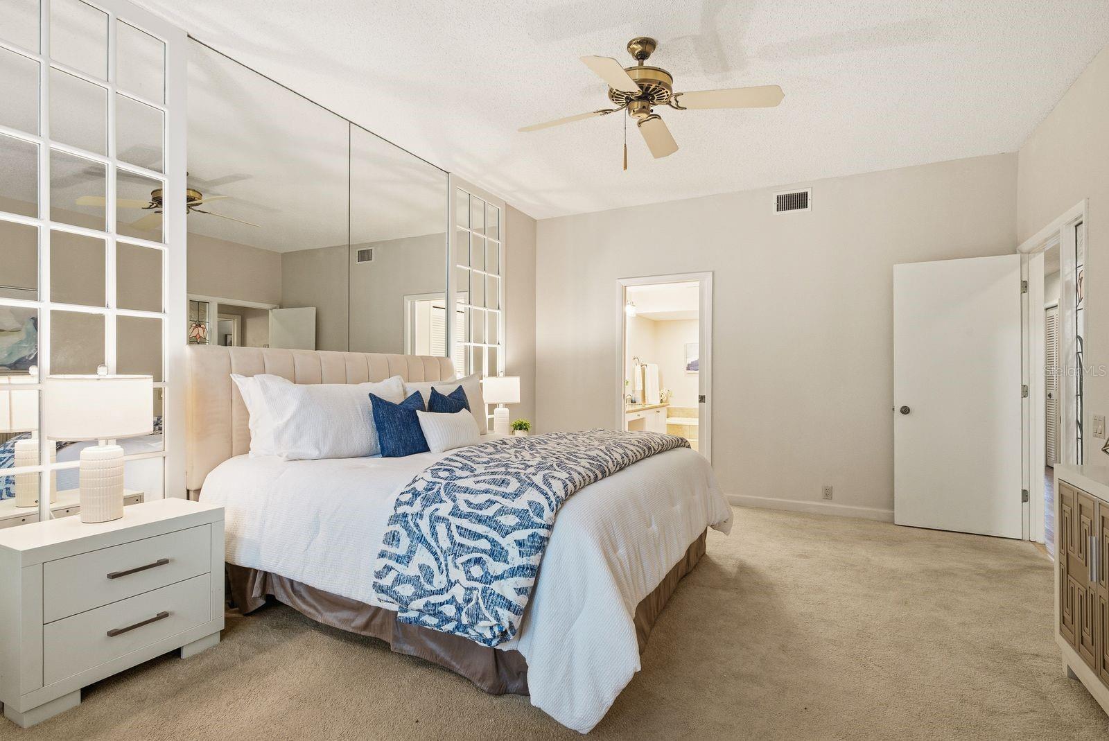 Image 24 of 49 For 45 Pelican Place