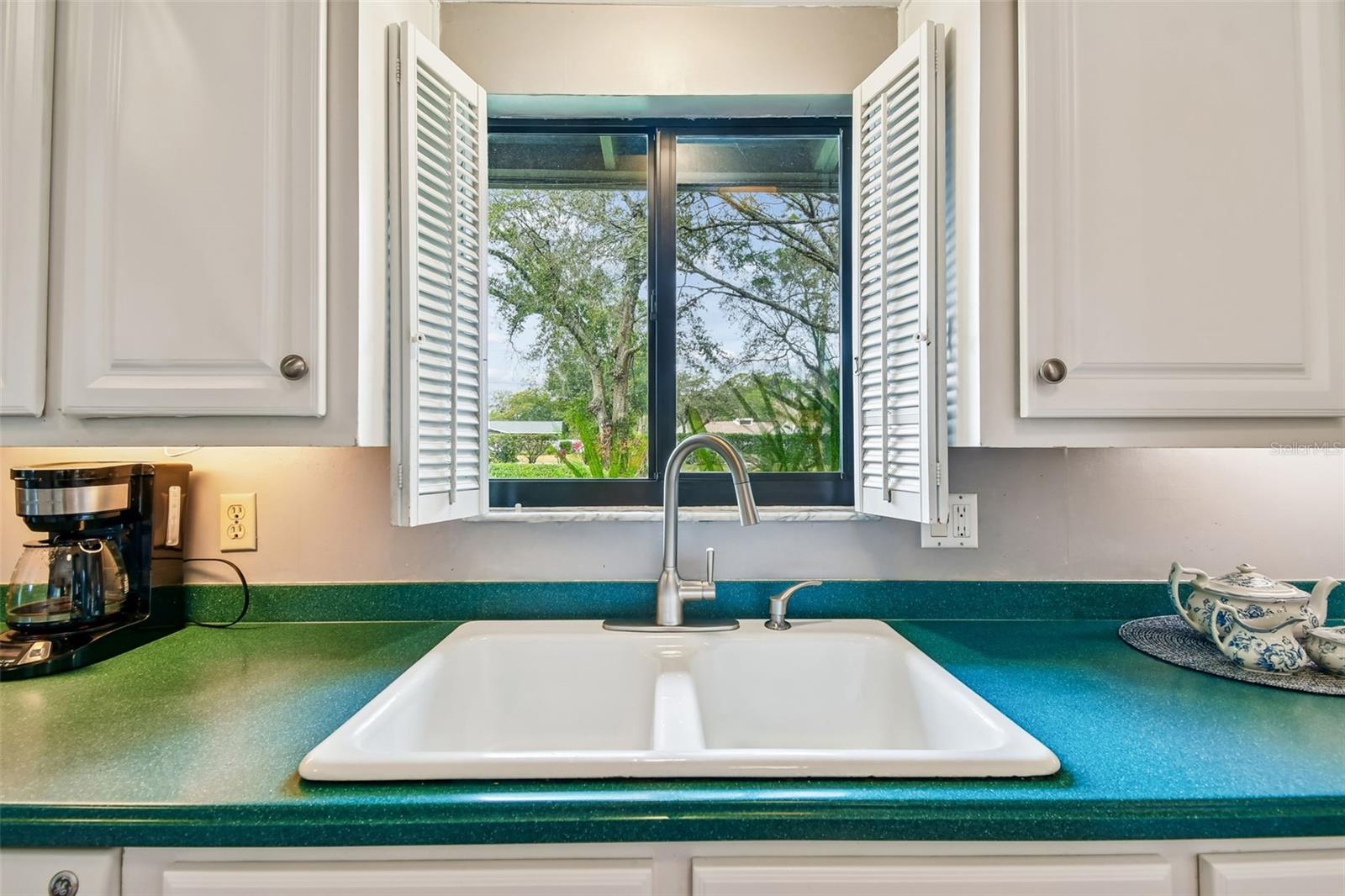 Image 29 of 43 For 349 Virginia Avenue