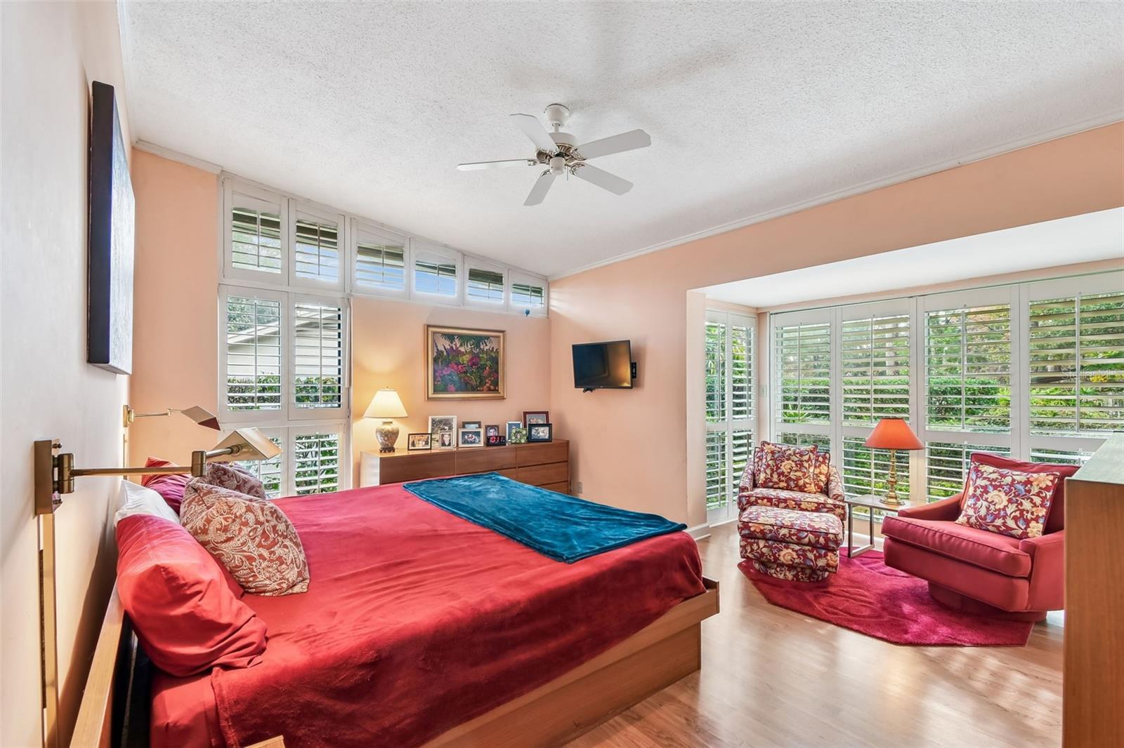 Image 31 of 43 For 349 Virginia Avenue