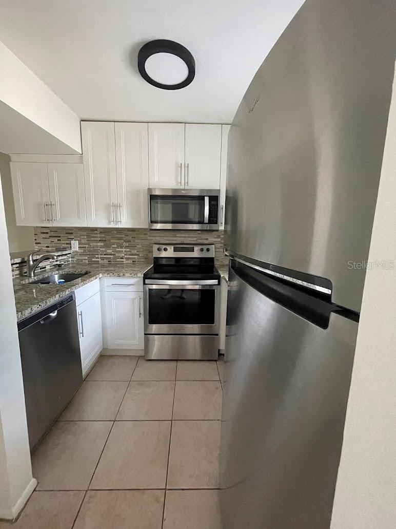 Image 11 of 46 For 2625 State Road 590 1713