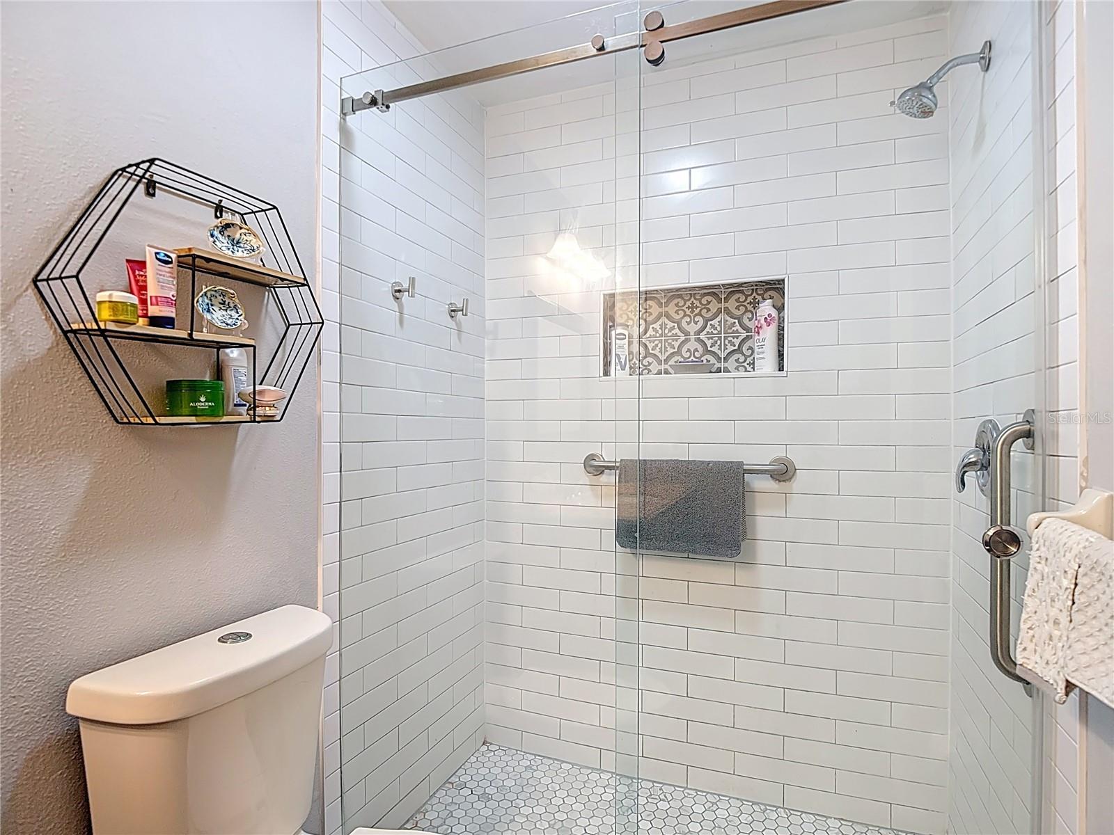 Image 28 of 40 For 7828 Hardwick Drive 916