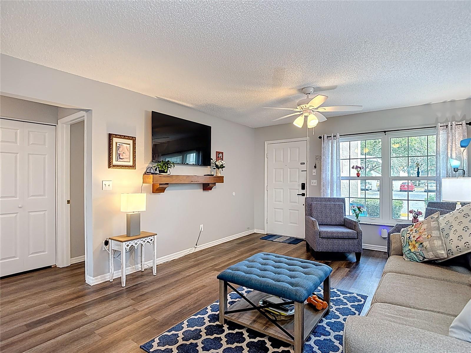 Image 5 of 40 For 7828 Hardwick Drive 916