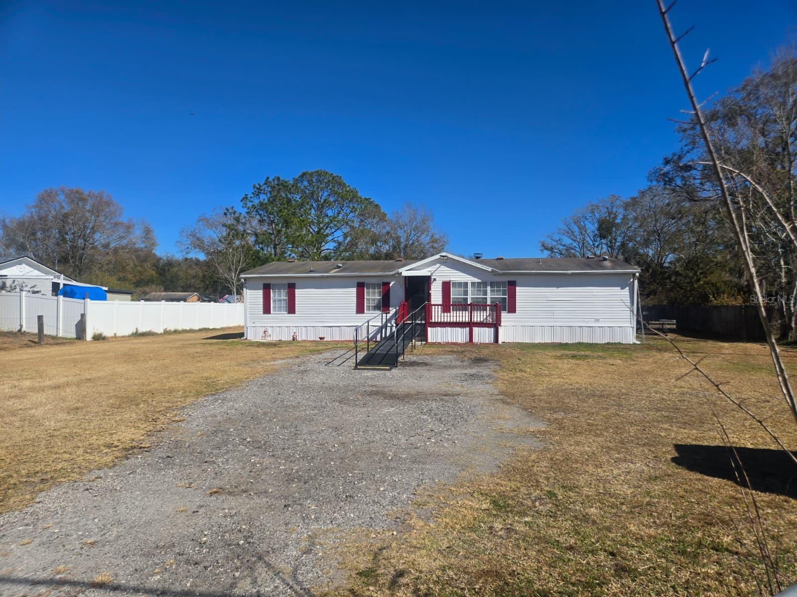 Listing photo id 0 for 6106 Mangrove Drive