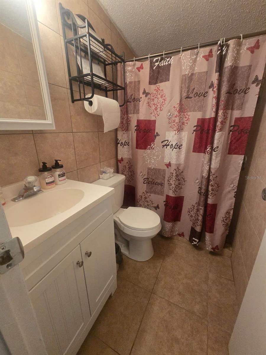 Listing photo id 28 for 6106 Mangrove Drive