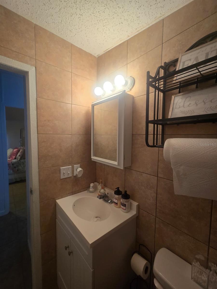 Listing photo id 31 for 6106 Mangrove Drive