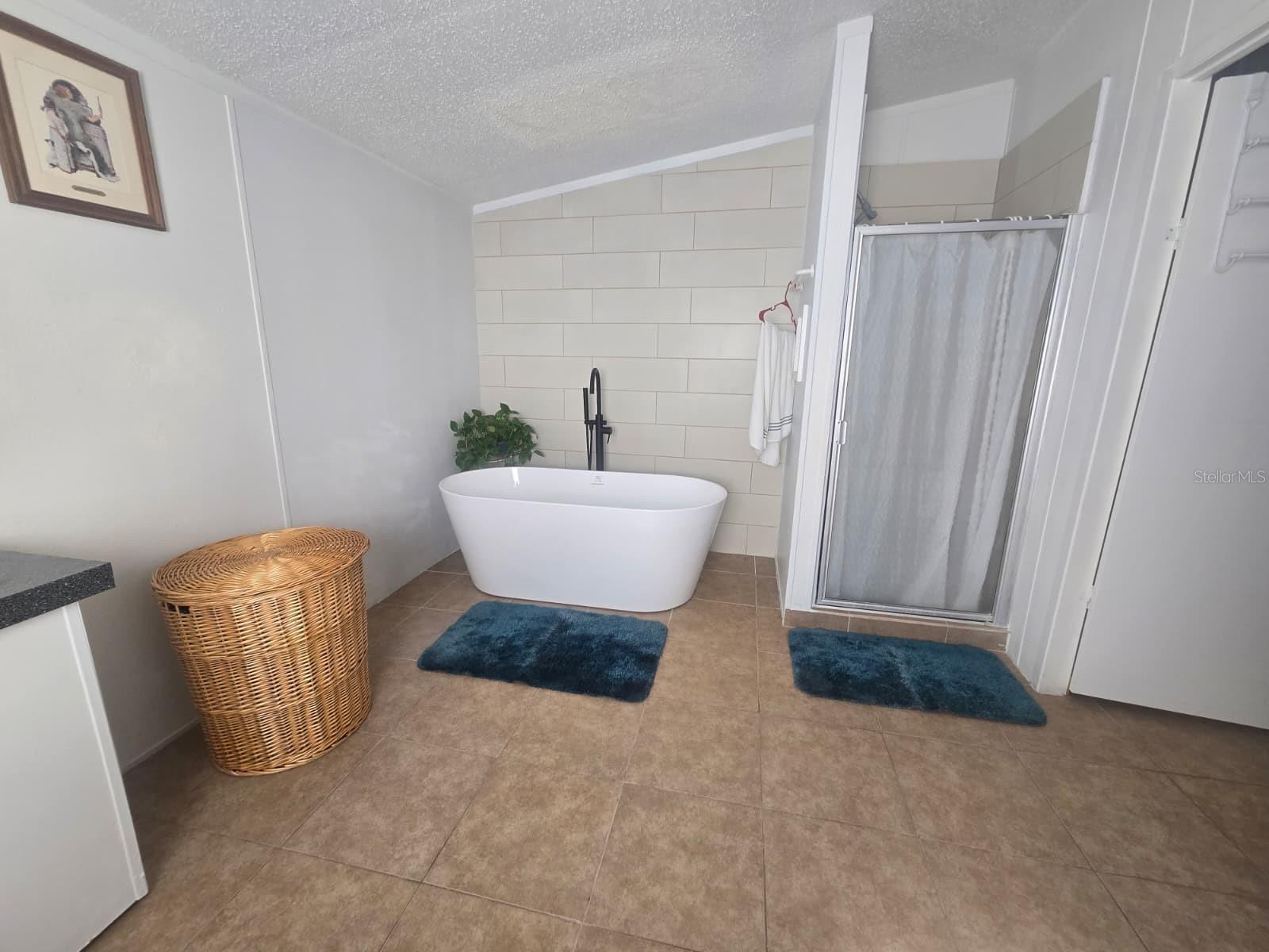 Listing photo id 41 for 6106 Mangrove Drive