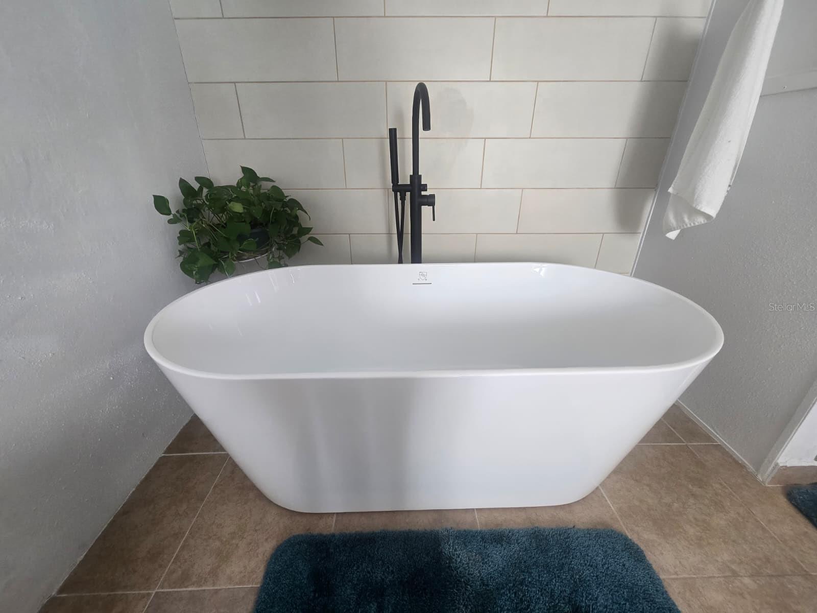 Listing photo id 44 for 6106 Mangrove Drive