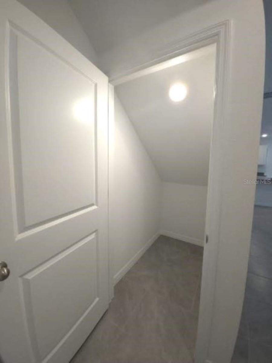 Image 13 of 54 For 35589 Lockman Way