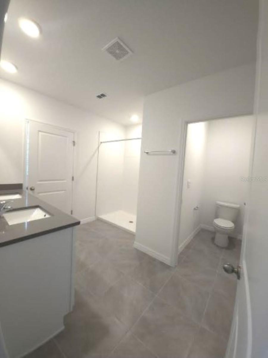 Image 19 of 54 For 35589 Lockman Way