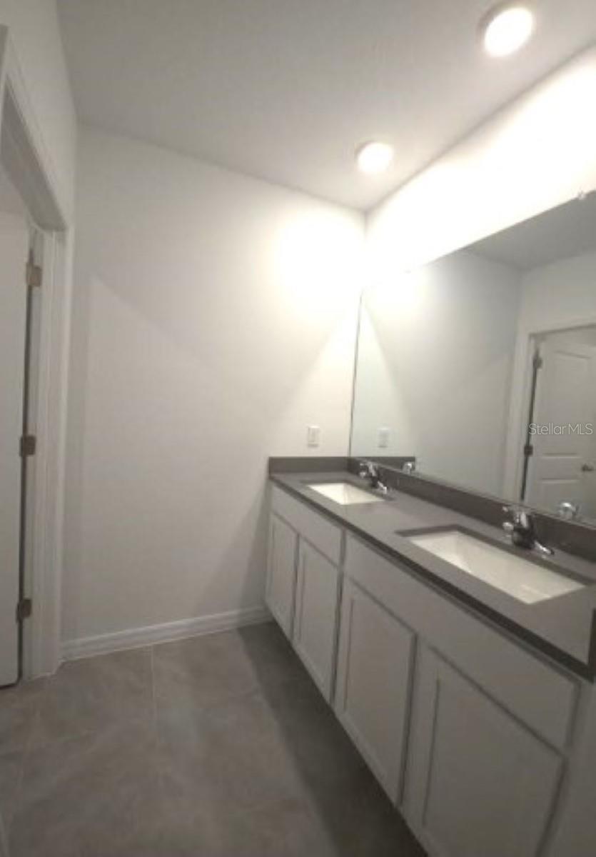 Image 31 of 54 For 35589 Lockman Way