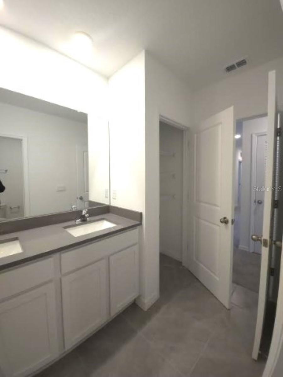 Image 35 of 54 For 35589 Lockman Way