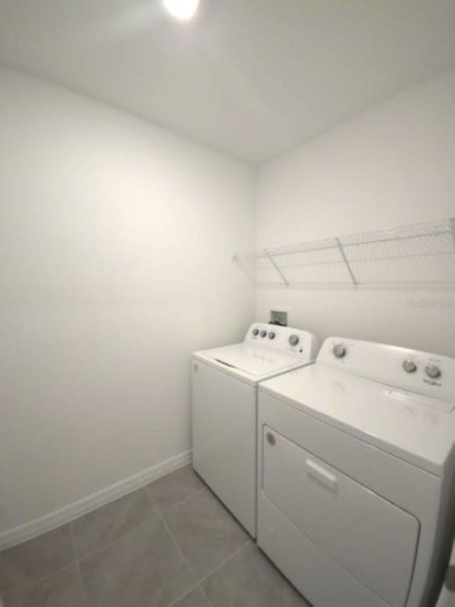 Image 42 of 54 For 35589 Lockman Way