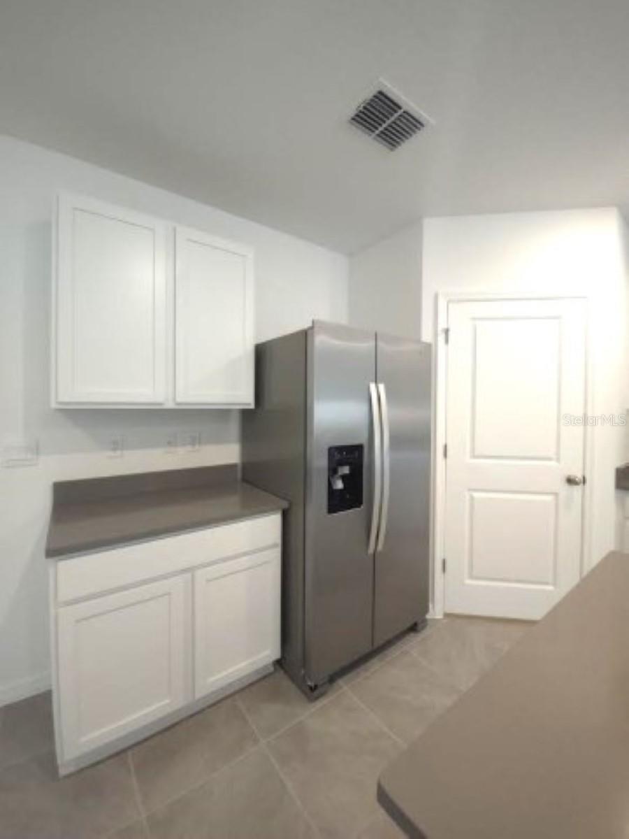 Image 9 of 54 For 35589 Lockman Way