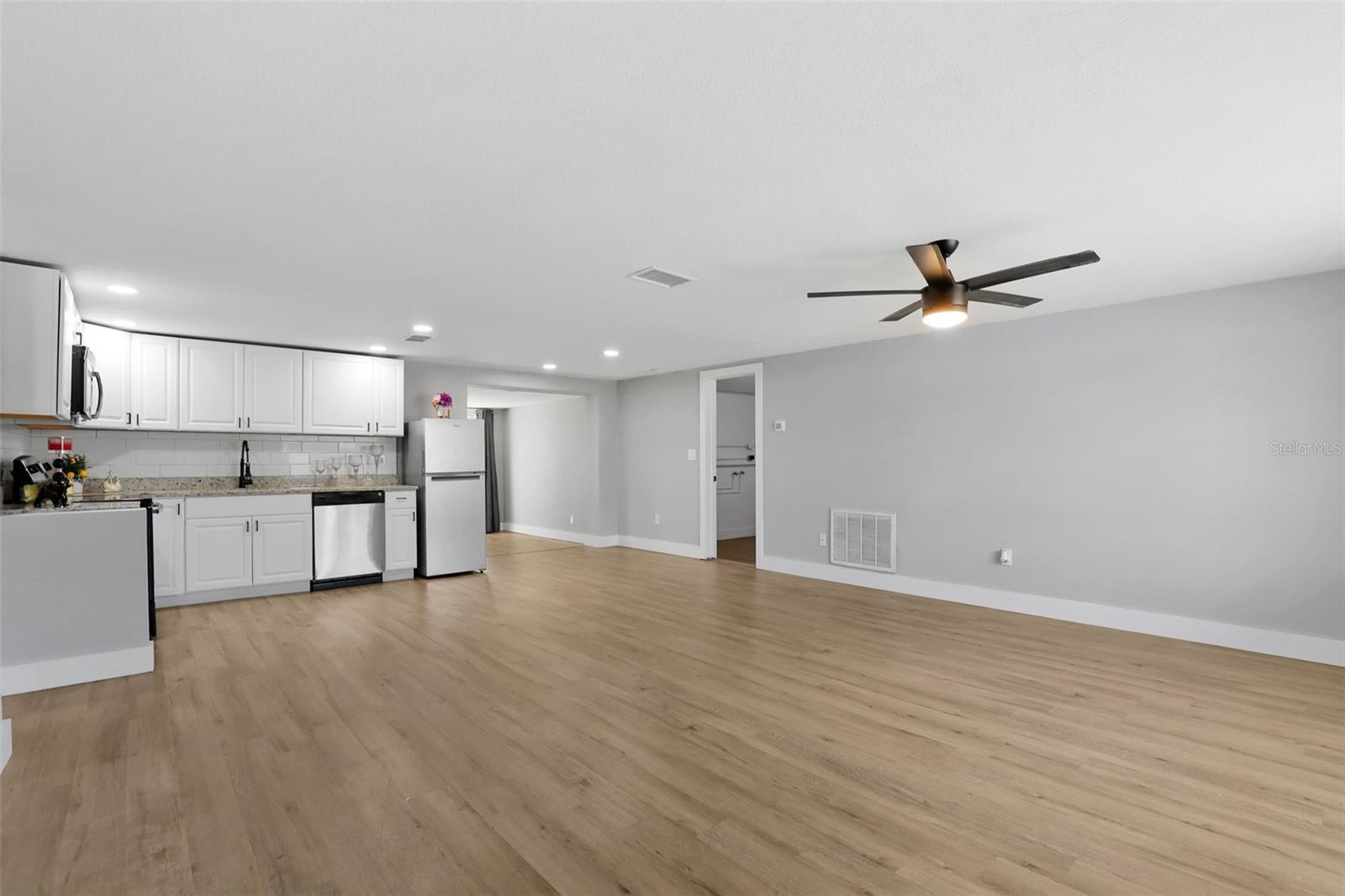 Image 7 of 48 For 7410 Duke Drive