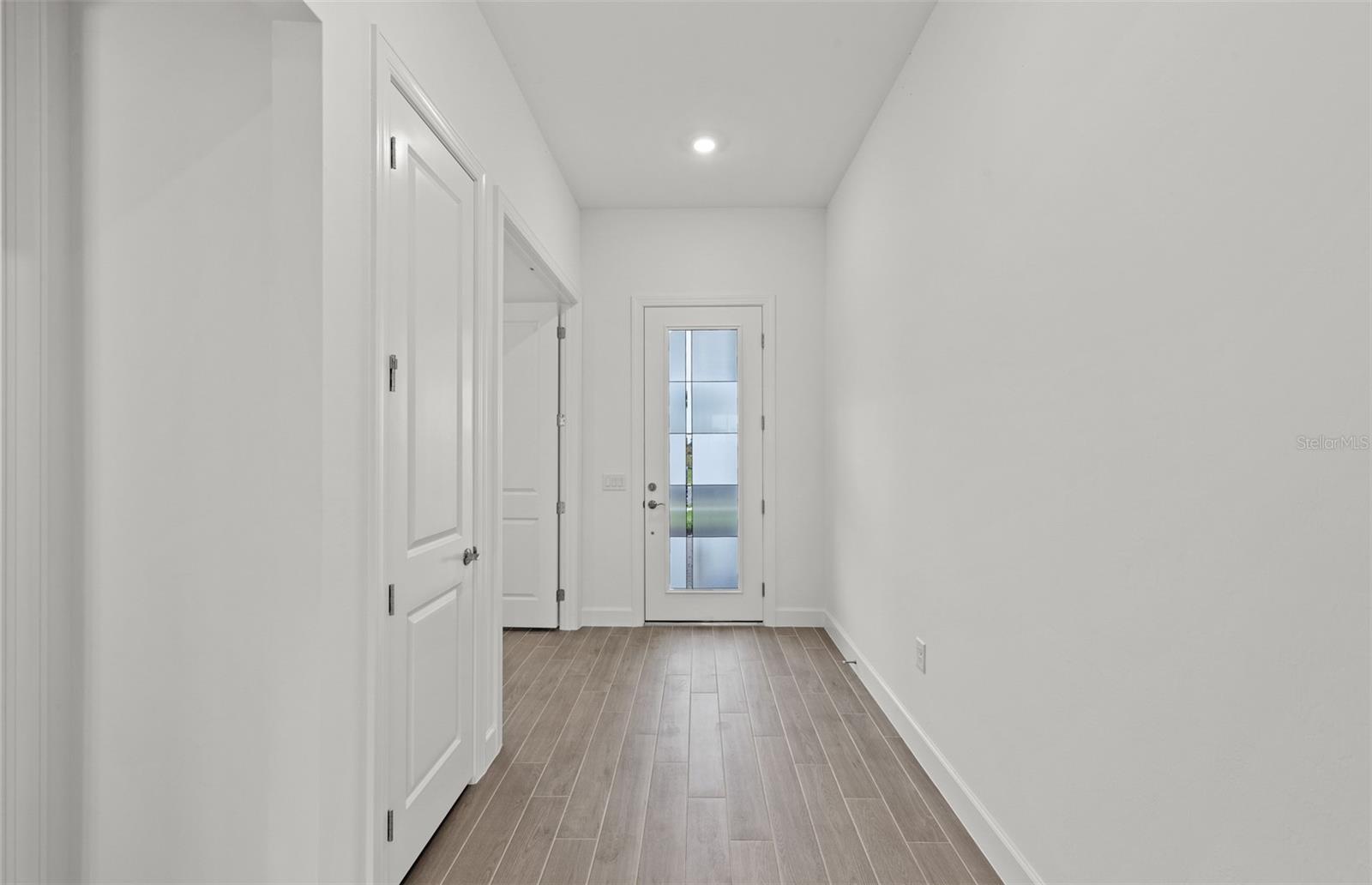 Image 11 of 34 For 4806 Empire Landing Run