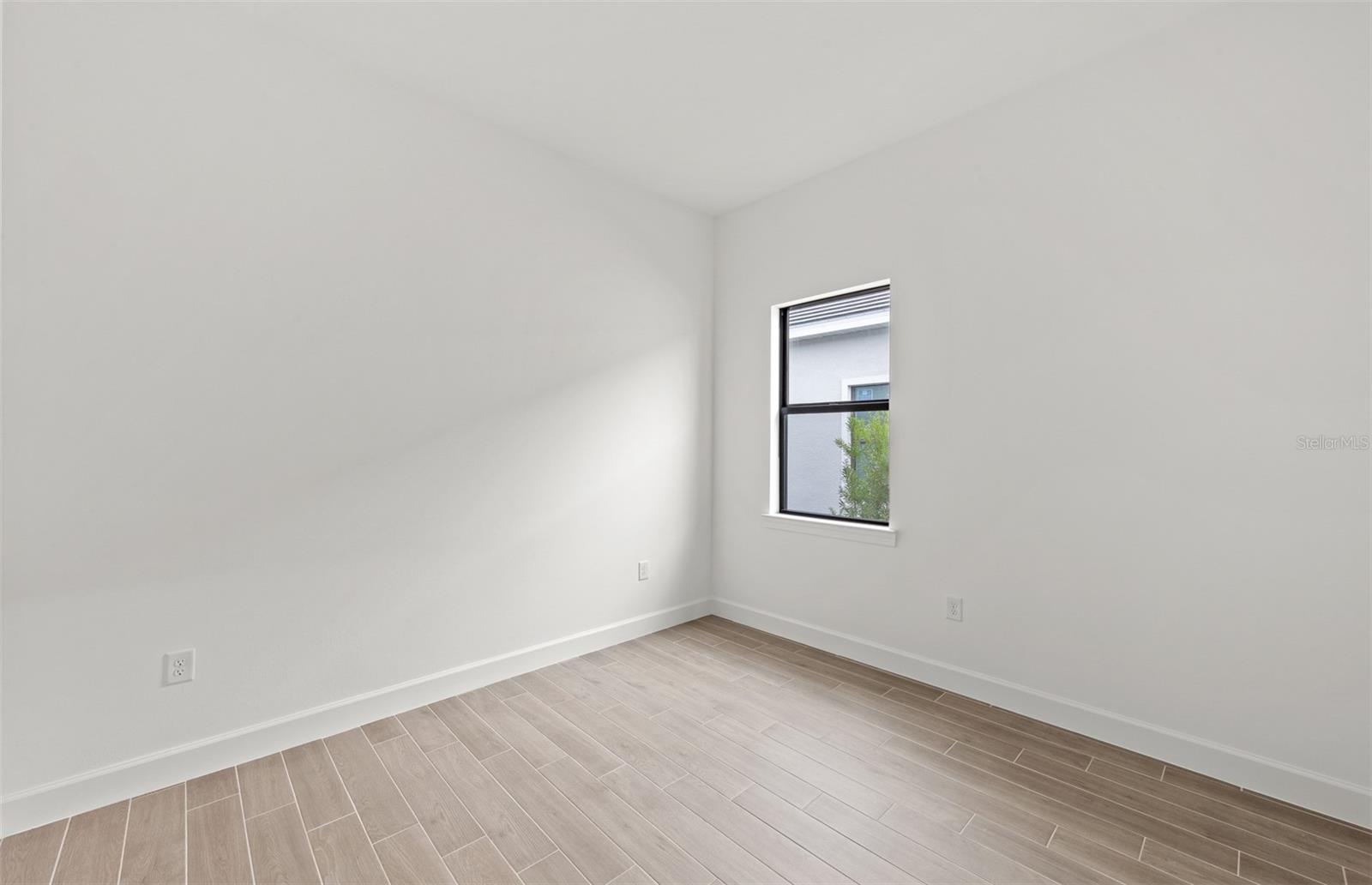 Image 8 of 34 For 4806 Empire Landing Run