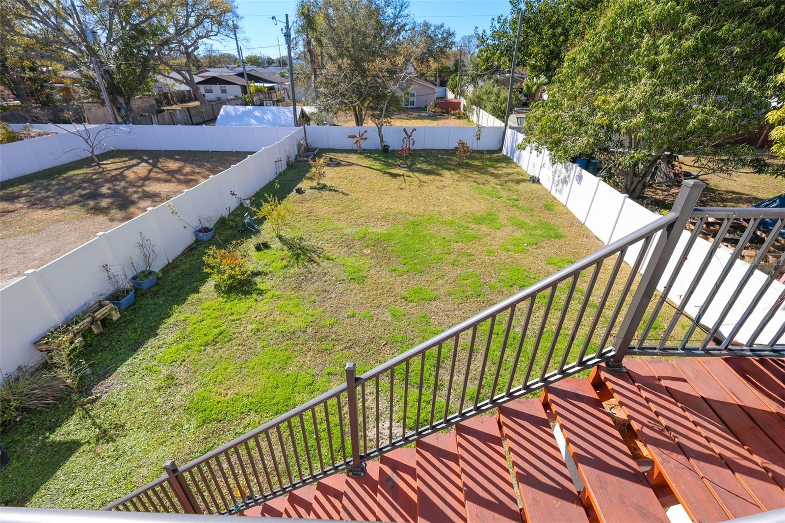 Listing photo id 15 for 7070 63rd Street N