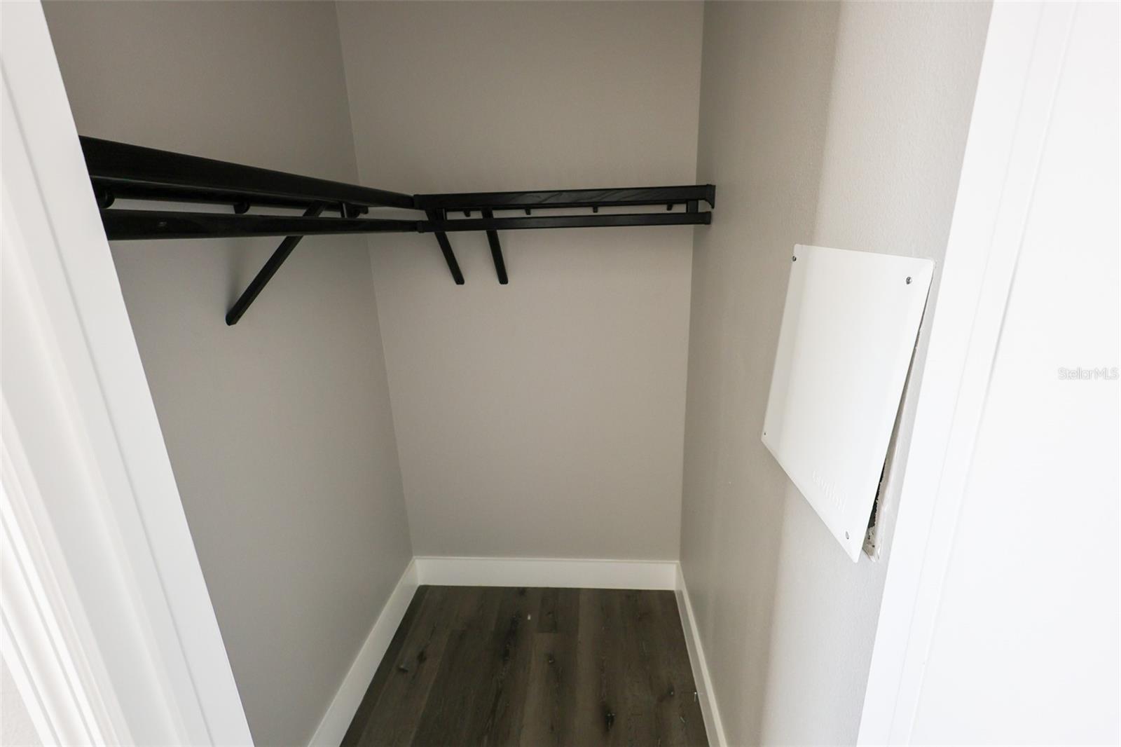 Listing photo id 25 for 7070 63rd Street N