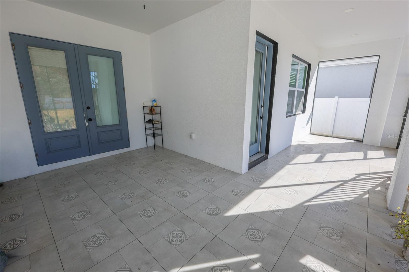 Listing photo id 36 for 7070 63rd Street N