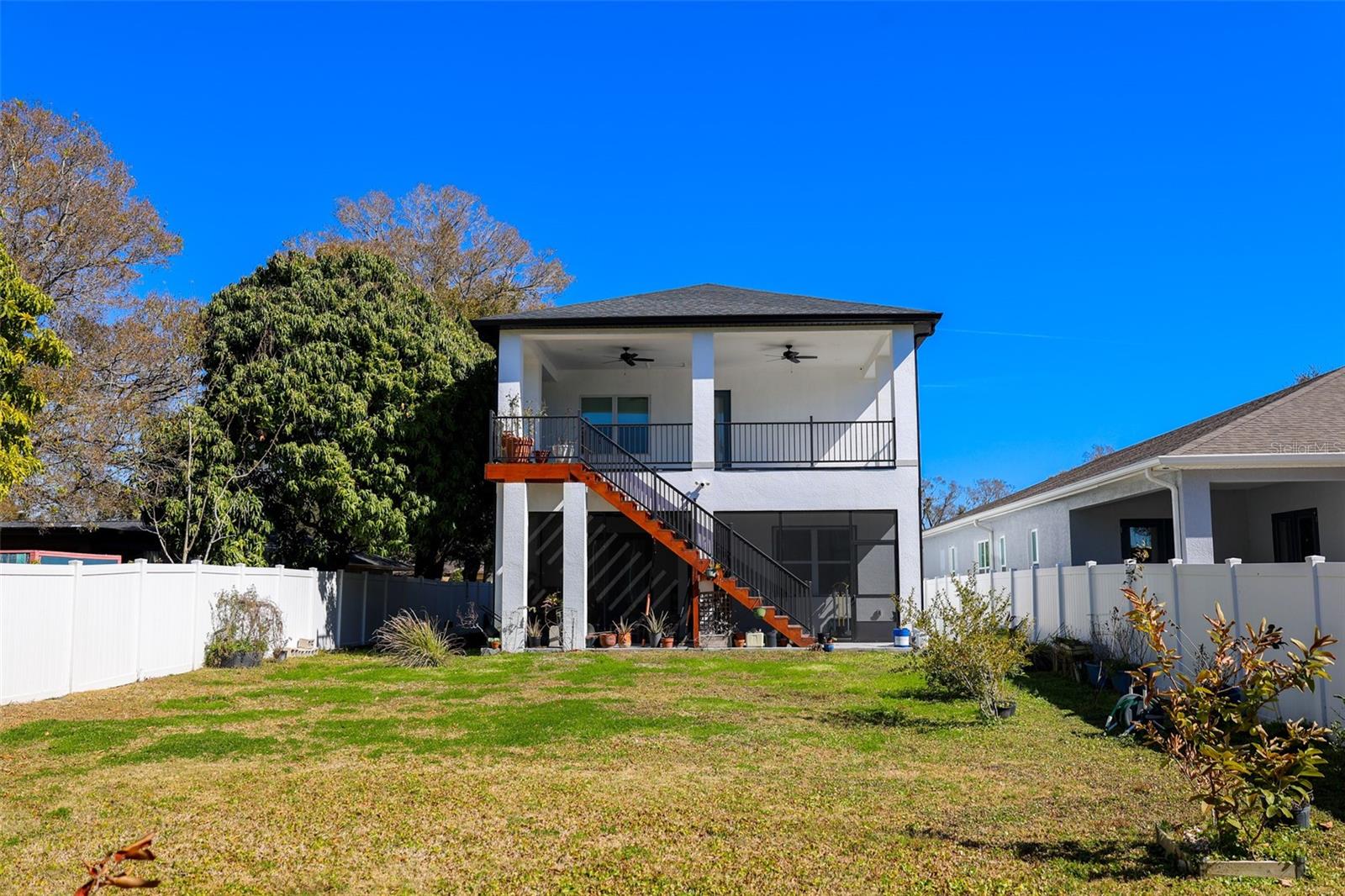 Listing photo id 41 for 7070 63rd Street N