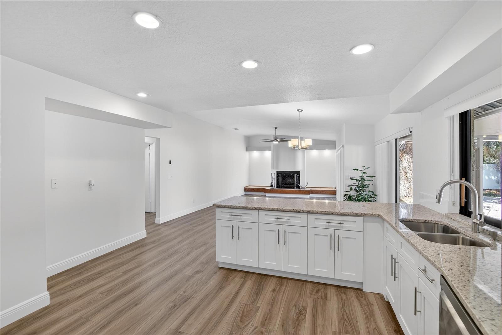 Image 15 of 65 For 1741 Shady Leaf Drive