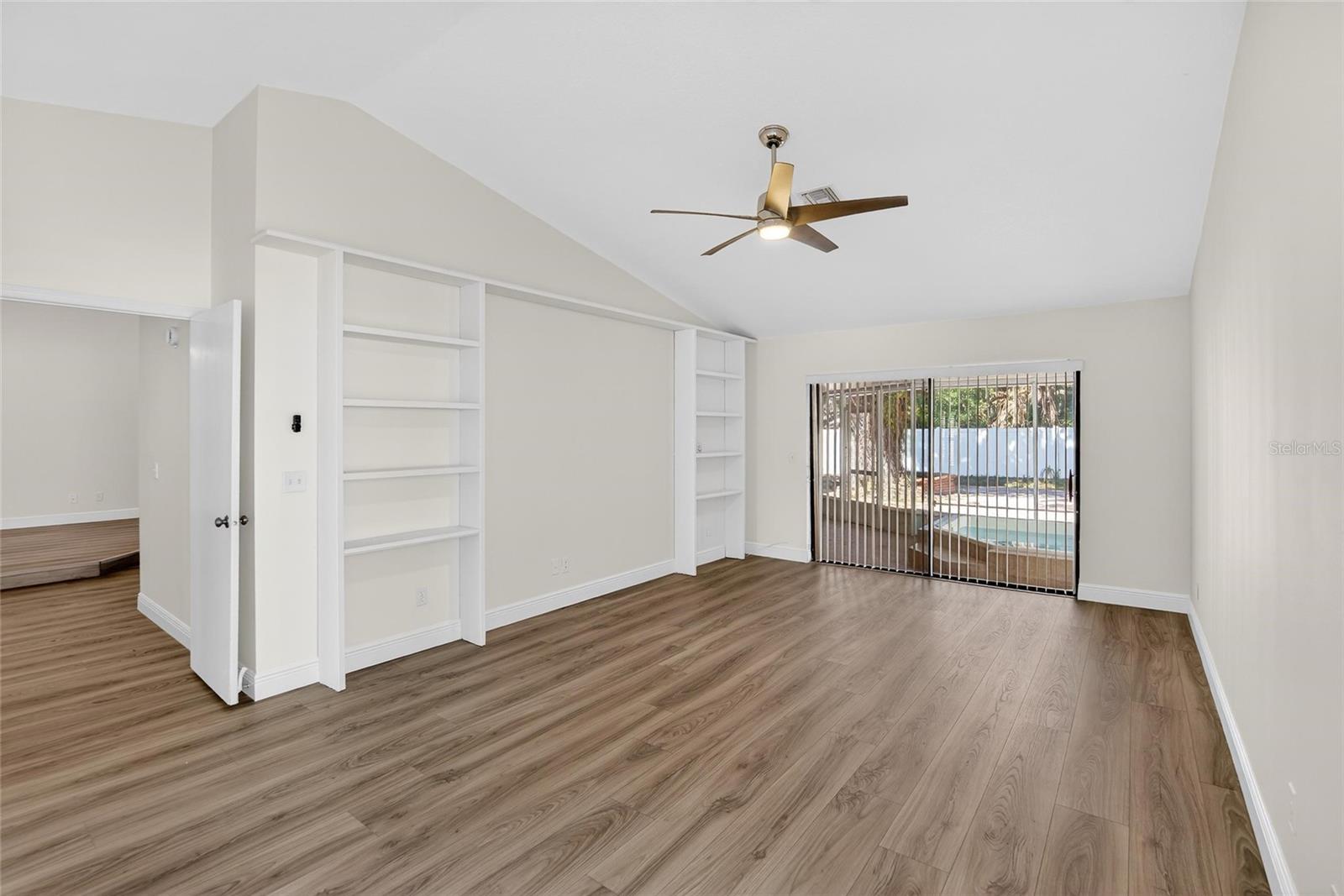 Image 20 of 65 For 1741 Shady Leaf Drive