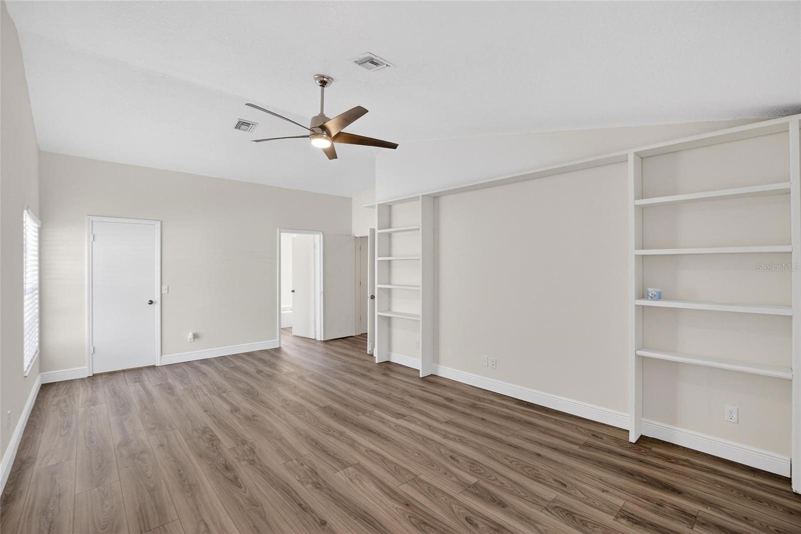 Image 21 of 65 For 1741 Shady Leaf Drive