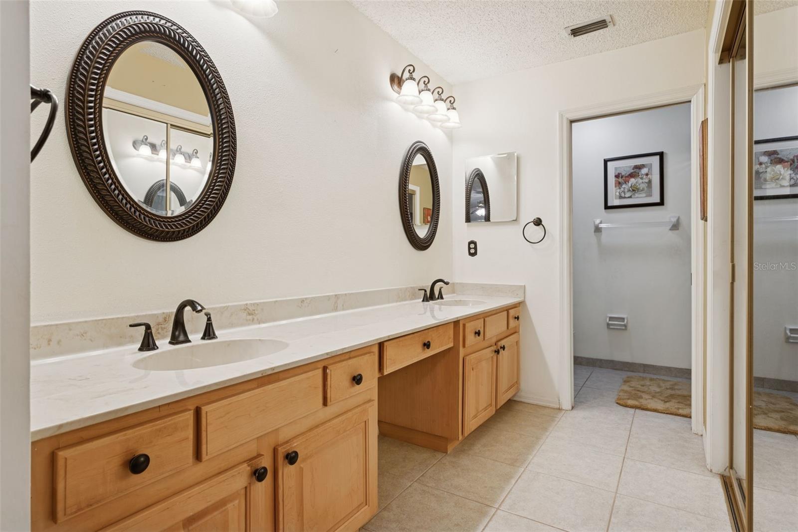 Image 20 of 35 For 15338 Pond Woods Drive 15338